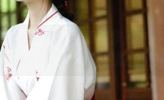 丽柜 – 揭秘柒柒短裤美图作品中的秘密，时尚与诱惑相互交织的精彩！