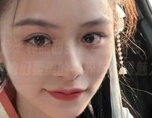 丽柜 – 兔子和甜甜全套写真图包，带你探索她们柔美的视界与无限魅力