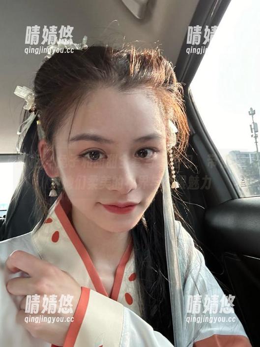 丽柜 - 兔子和甜甜全套写真图包，带你探索她们柔美的视界与无限魅力