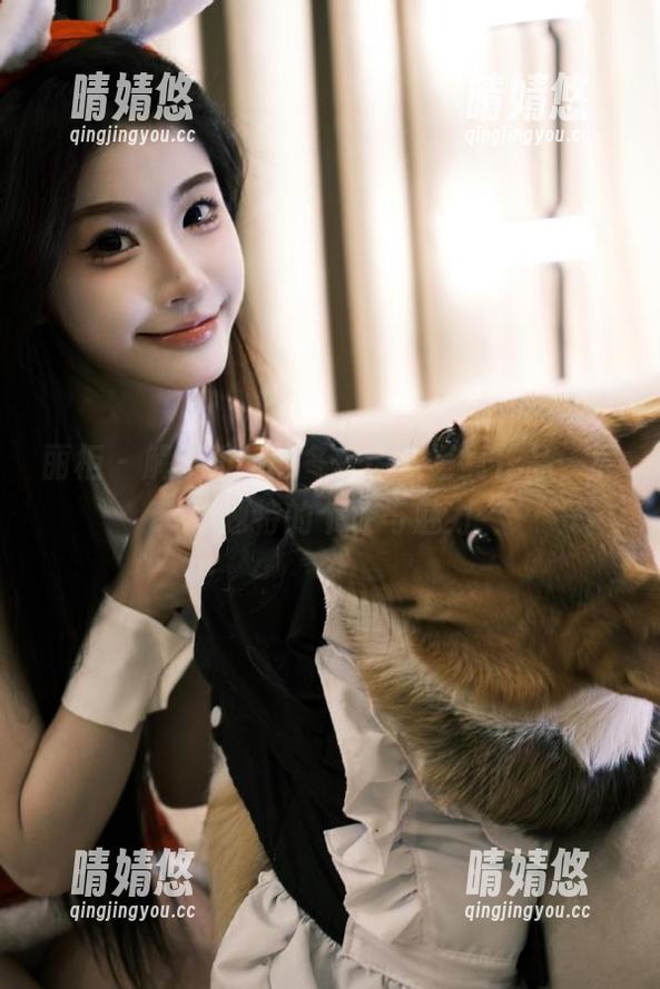 丽柜 - 解锁阳阳的冬季毛衣写真作品，展现独特的个性与魅力