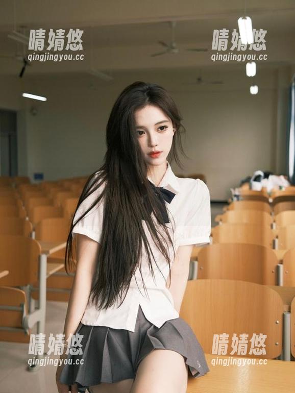 二阶堂宅绘子全套图集，开启御姐的魅力之门，让你体验前所未有的视觉冲击！