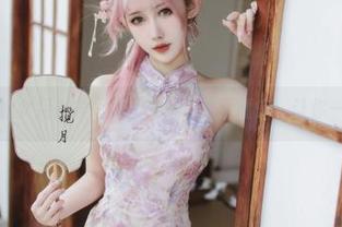 免费体验仙女月赛博写真，未来感扑面而来，让你一见倾心！