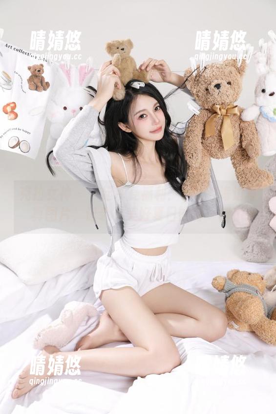 克拉女神 - 一起享受福利：YOYO海边写真图片，记录下美好夏日的每一刻！
