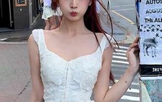 克拉女神 – 别错过姜璐的在线秘密，欣赏那些不可思议的图片，精彩抢先看！