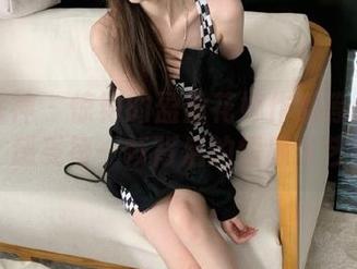 克拉女神 – 惊艳的盈盈花嫁作品等你来观看，感受每一帧背后的情感与艺术！