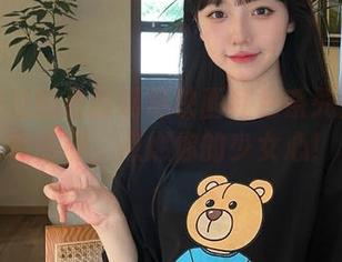 不容错过的最新喵糖映画红色系死库水写真资源，点燃你的少女心！
