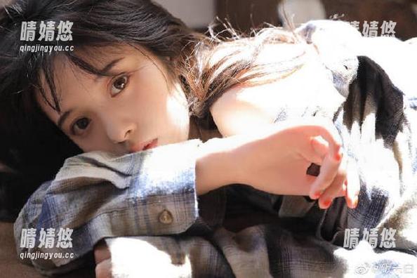 嗲囡囡 - 幻想与现实的结合：M梦baby吊带写真全集，提供下载链接陪你领略不一样的美。