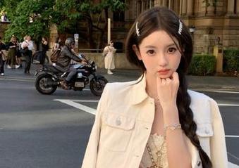 嗲囡囡 – 探索小Kaili小丁丁的无圣光连衣裙图集，见证她的独特风格与魅力