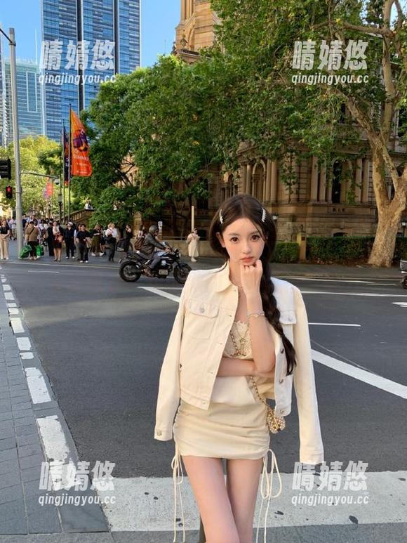 嗲囡囡 - 探索小Kaili小丁丁的无圣光连衣裙图集，见证她的独特风格与魅力