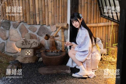 COS旗袍风情：失眠小宁的写真照片让你欲罢不能