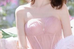 头条女神 – 李由美职业装最新作品，跻身职场潮流的靓丽图片尽在这里！