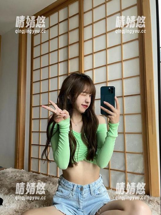 微密圈 - 美女优优完美写真图包，捕捉小优优子的每一个迷人瞬间