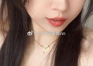 小女巫露娜全套写真作品：在光影中绘出女孩的魔法生活