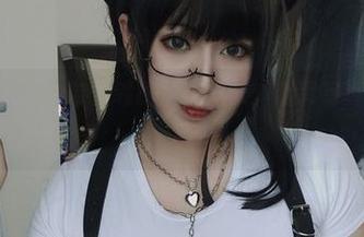 小容仔咕咕咕w带你领略原神闲云，精彩写真与图片欣赏