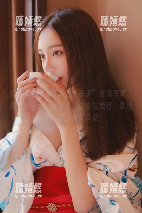 微密圈 - 高清分享“小萌子”套装写真，捕捉她生活中的每一份真实与美好，带给你不一样的视觉享受！