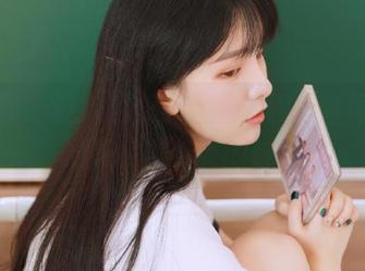 尤果网 – 迷人娜依灵儿水手服全套图集，展现完美身姿的时刻