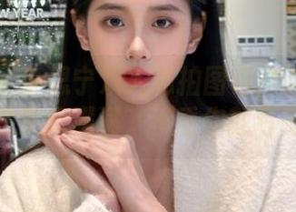 尤果网 – 李思宁双人私拍图包：这组作品真是笑点满满，不看你就亏啦！