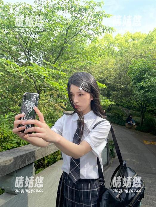 尤果网-谭晓彤 尤果网 - 体验谭晓彤泳衣写真,免费高清照片带你领略海滨的无限魅力!