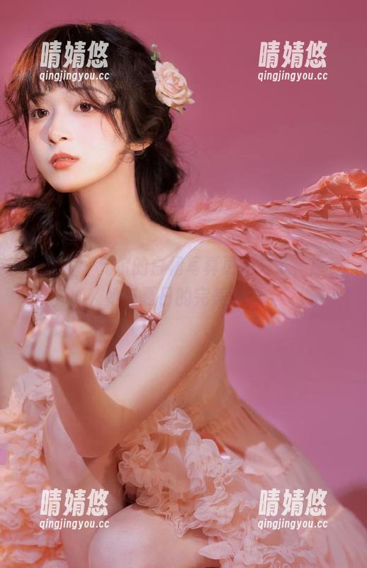 尤蜜荟-允尔 尤蜜荟 - 允尔的白裙写真更新来了,感受她与夏日的完美邂逅
