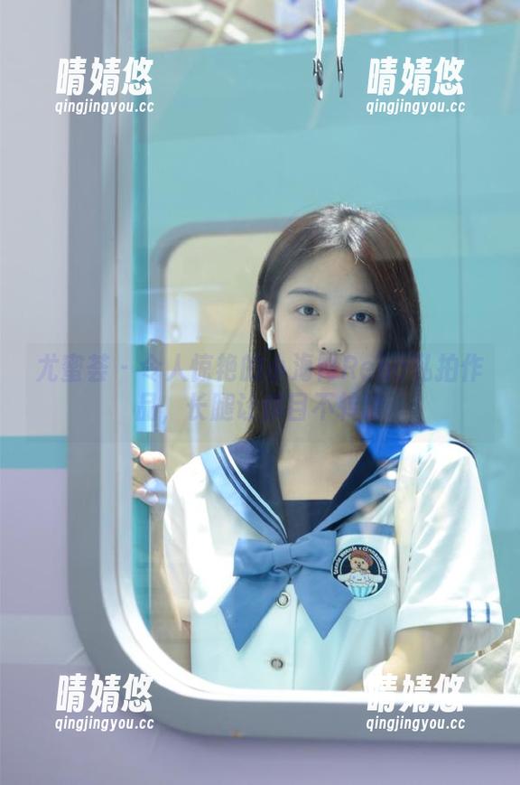 尤蜜荟-小海臀Rena 尤蜜荟 - 令人惊艳的小海臀Rena私拍作品,长腿让你目不转睛