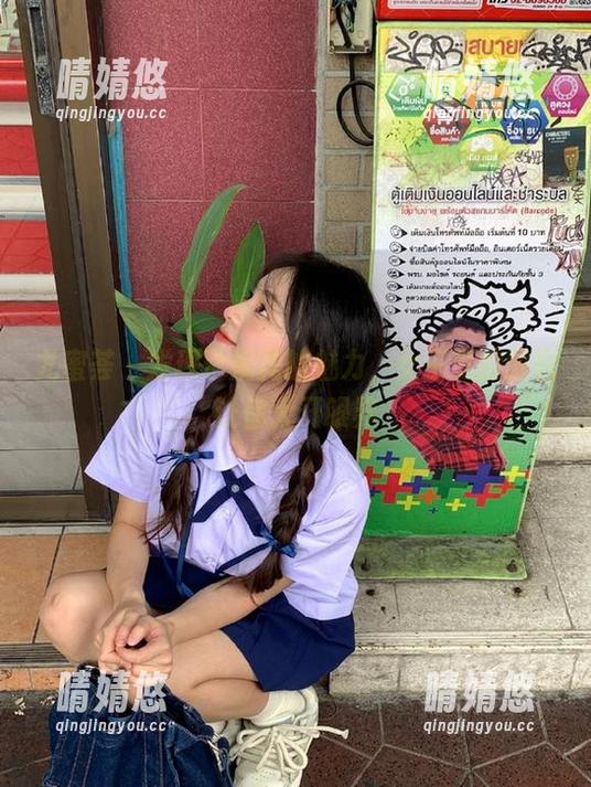 尤蜜荟 - 发现珍妮花的魅力，女王私拍图包让你大开眼界