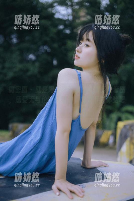 微密圈 - 就是阿朱啊带来的美脚免费套图，感受无与伦比的魅力，快来下载体验吧！