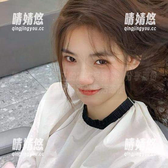 推女神 - 吕梦玉的睡衣写真集：分享那份温柔与自在的生活态度