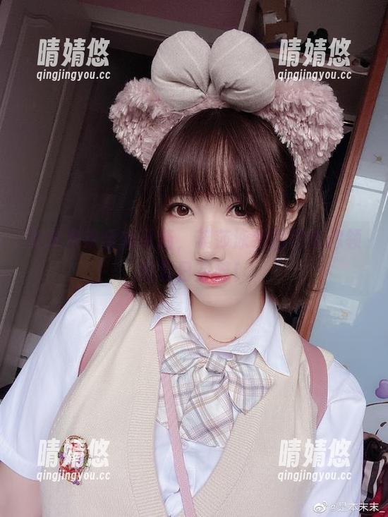 是本末末全新更新，莱莎泳装图包带你领略夏日芬芳！