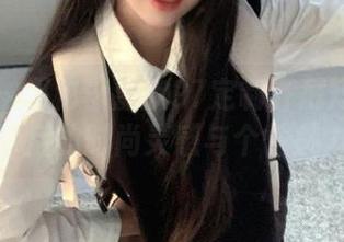 微密圈 – 探秘李嘉欣97定制齐屁短裤作品背后的时尚灵感与个性魅力