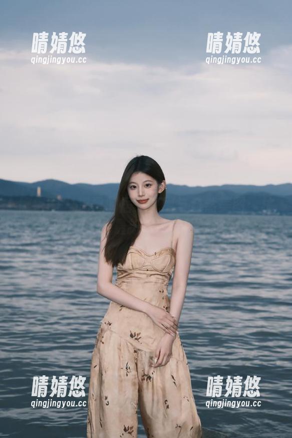 林子喵Lynne 微密圈 - 温馨的居家氛围与自然美图:林子喵Lynne最新写真套图独家分享