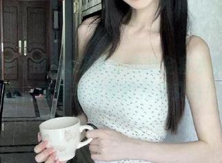 果团网 – Miss琪带你领略全套水手服原图，青春与优雅的完美交融！