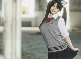 精美高清壁纸，展现桜井宁宁双马尾女仆的独特风格，满足你的视觉享受！