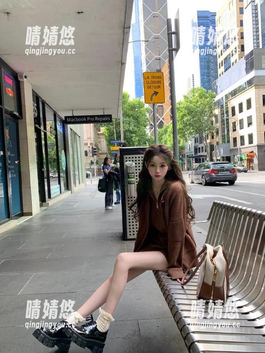 森萝财团 森萝财团OL黑丝主题图集更新,捕捉无限风情与诱惑力