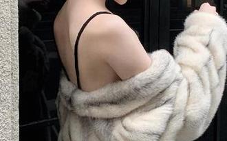 模特联盟 – 李李七七喜喜镂空写真来袭！免费送你，下载链接让人欲罢不能！