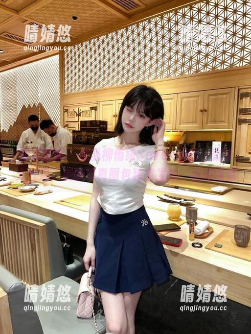 模范学院 - 感受柳侑绮Sevenbaby的迷人气息：美腿写真图包独家发布，值得收藏