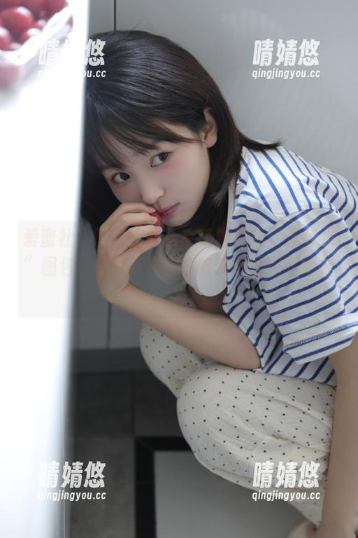 爱蜜社-小丽莎萌萌哒 爱蜜社 - 下载小丽莎萌萌哒最新“死库水”图包,感受夏日激情与清凉的完美结合!