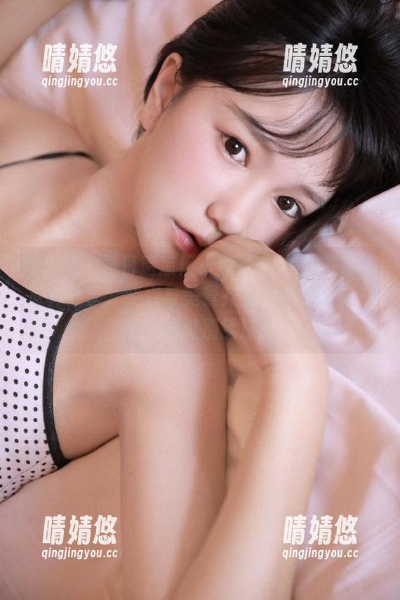 爱蜜社-小狐狸Sica 爱蜜社 - 夏日清凉!小狐狸Sica泳衣高清写真分享,笑点与美景齐飞的视觉盛宴,走过路过别错过!