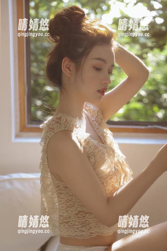 爱蜜社-莉莉Lily 爱蜜社 - 发现莉莉Lily护士的美图,下载这些治愈系写真,让心灵得到舒展