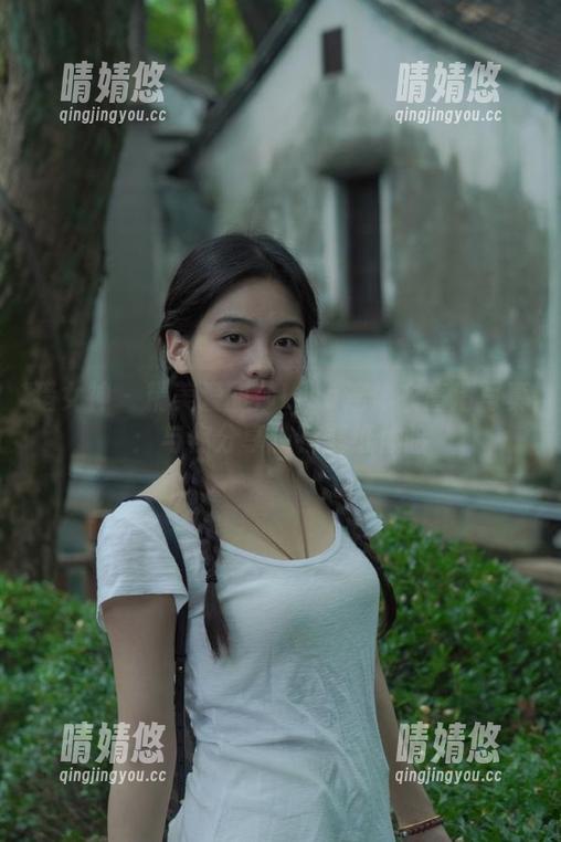 猎女神 - 精美爱丽莎Lisa连体衣高清写真：与你分享独特壁纸体验