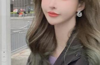 观看王羽杉的透明写真作品，体验那些充满梦幻与真实交错的感人瞬间