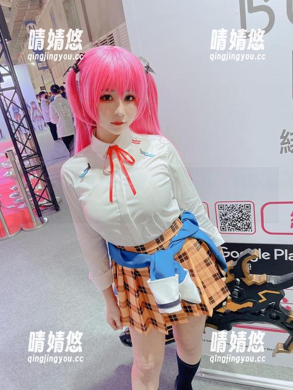 探索白神泱私拍美图：丝袜之美，展现无限迷人的风情