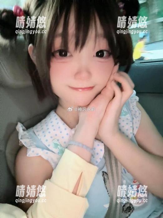 神沢永莉 神沢永莉绫蛋糕裙吊带袜汐系列套图资源,带你领略清新少女风!