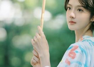 秀人网 – Yomi悠蜜白裙全套照片尽在这里，下载后你也能成为她的“影子”。