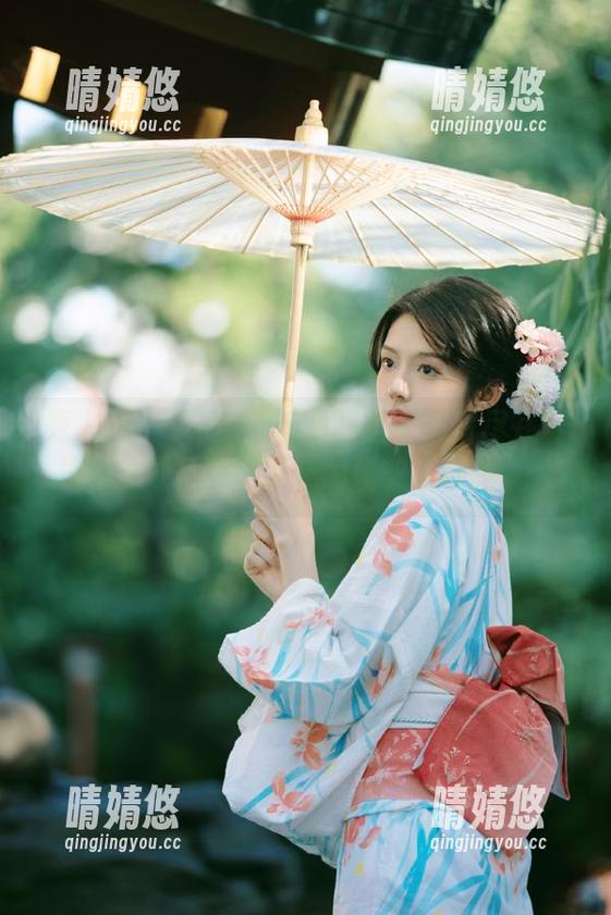秀人网 - Yomi悠蜜白裙全套照片尽在这里，下载后你也能成为她的“影子”。