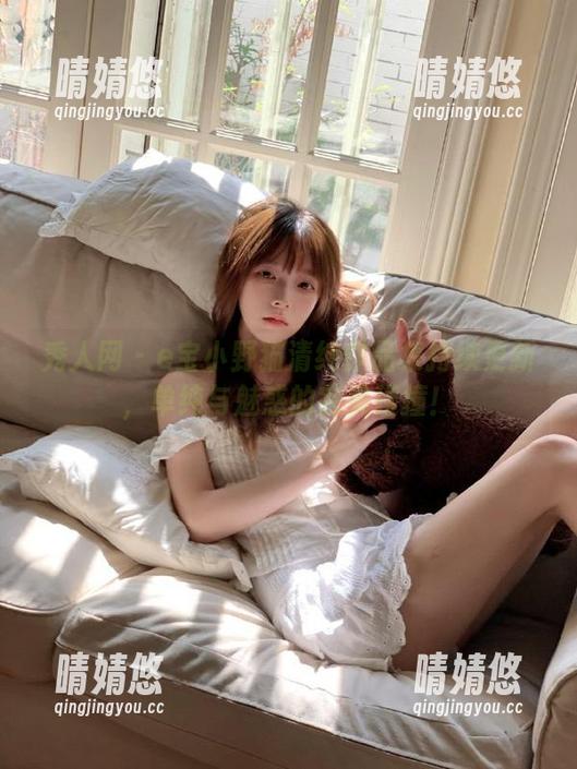 秀人网 - e宝小野猫清纯作品集持续更新，单纯与魅惑的完美碰撞！