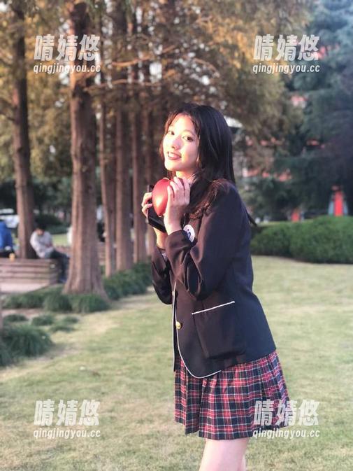 秀人网-任莹樱 秀人网 - 全套任莹樱秘书写真,下载后让你直接进入时尚圈!
