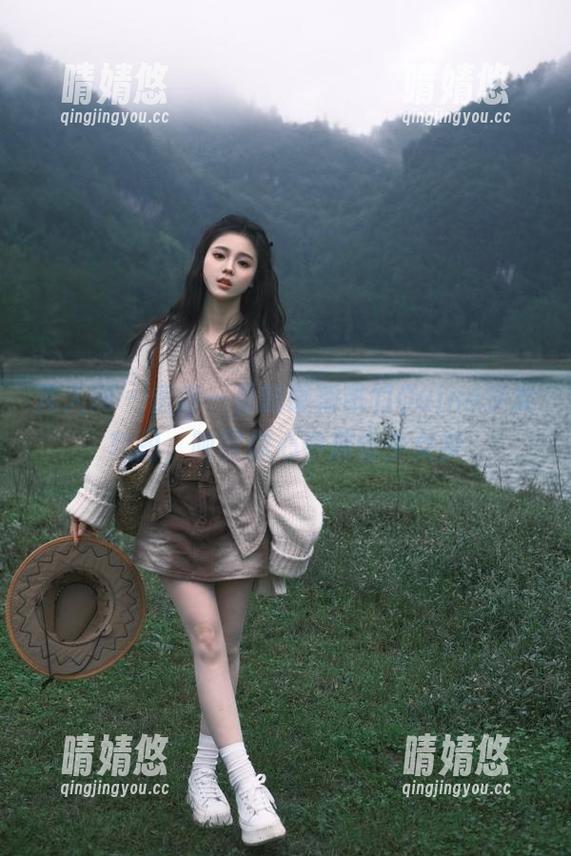 秀人网 - 值得一看的最新凯竹Quinn少女套图，唤醒你心中那份少女梦