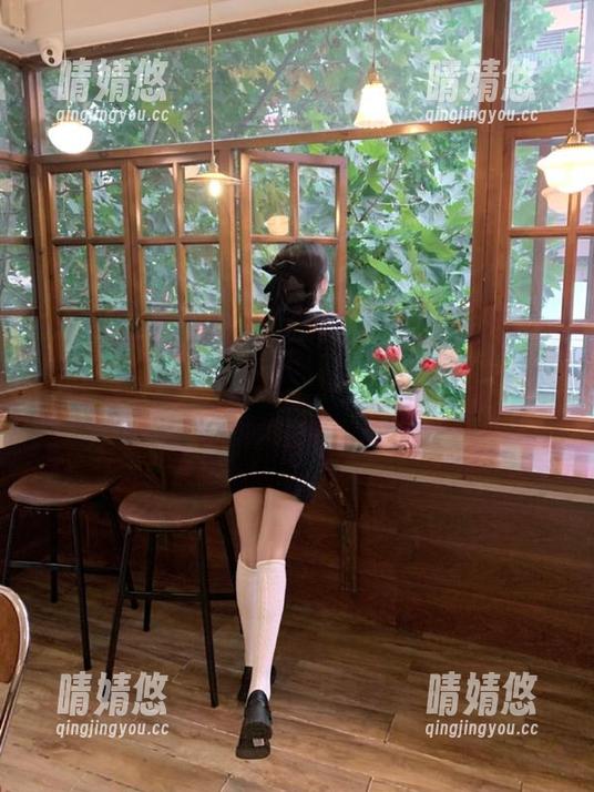 秀人网 - 高清品质的刘艾琳Allen丝袜美图资源，助你感受时尚魅力！