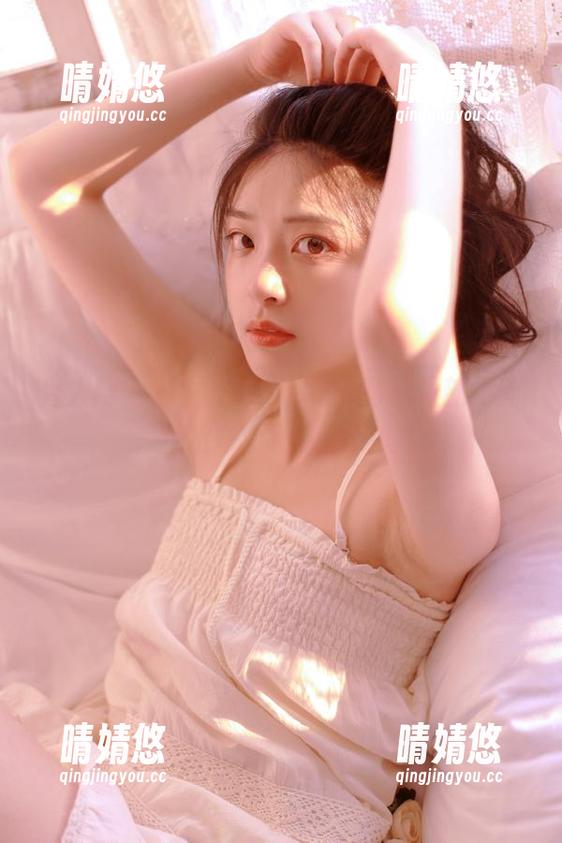秀人网 - 刘飞儿Faye秘书写真最新更新，捕捉每个动人的瞬间！