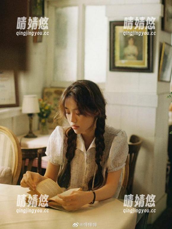 秀人网-初梦瑶 秀人网 - 初梦瑶独特风格的礼服作品集资源合集,时尚爱好者绝对不容错过的视觉享受!